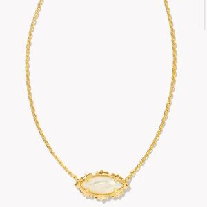 Kendra Scott Genevieve Gold Short Pendant Necklace in Ivory Mother-of-Pearl